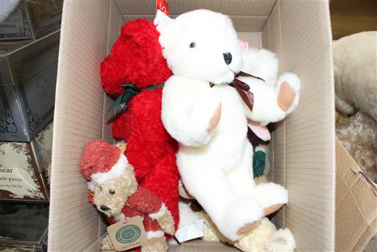 Sixteen soft toys including Boyds and others